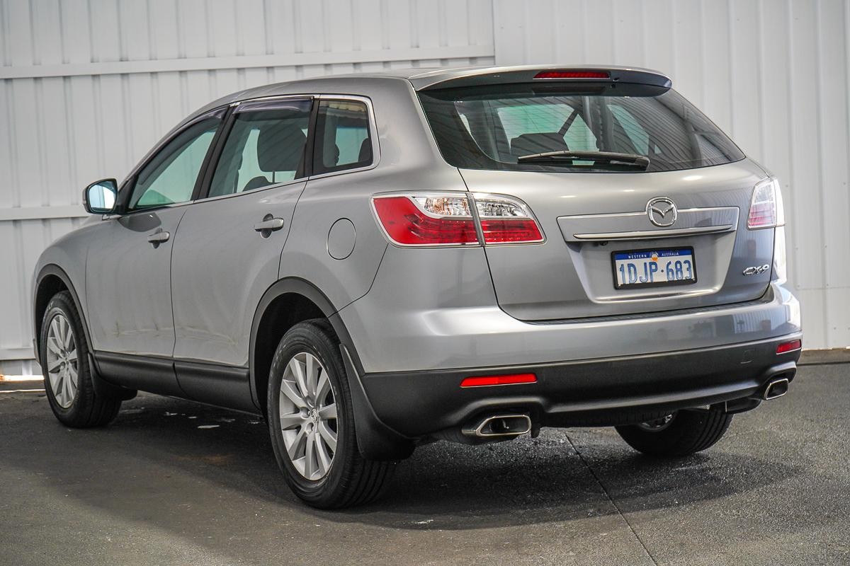 Mazda Cx-9 image 4