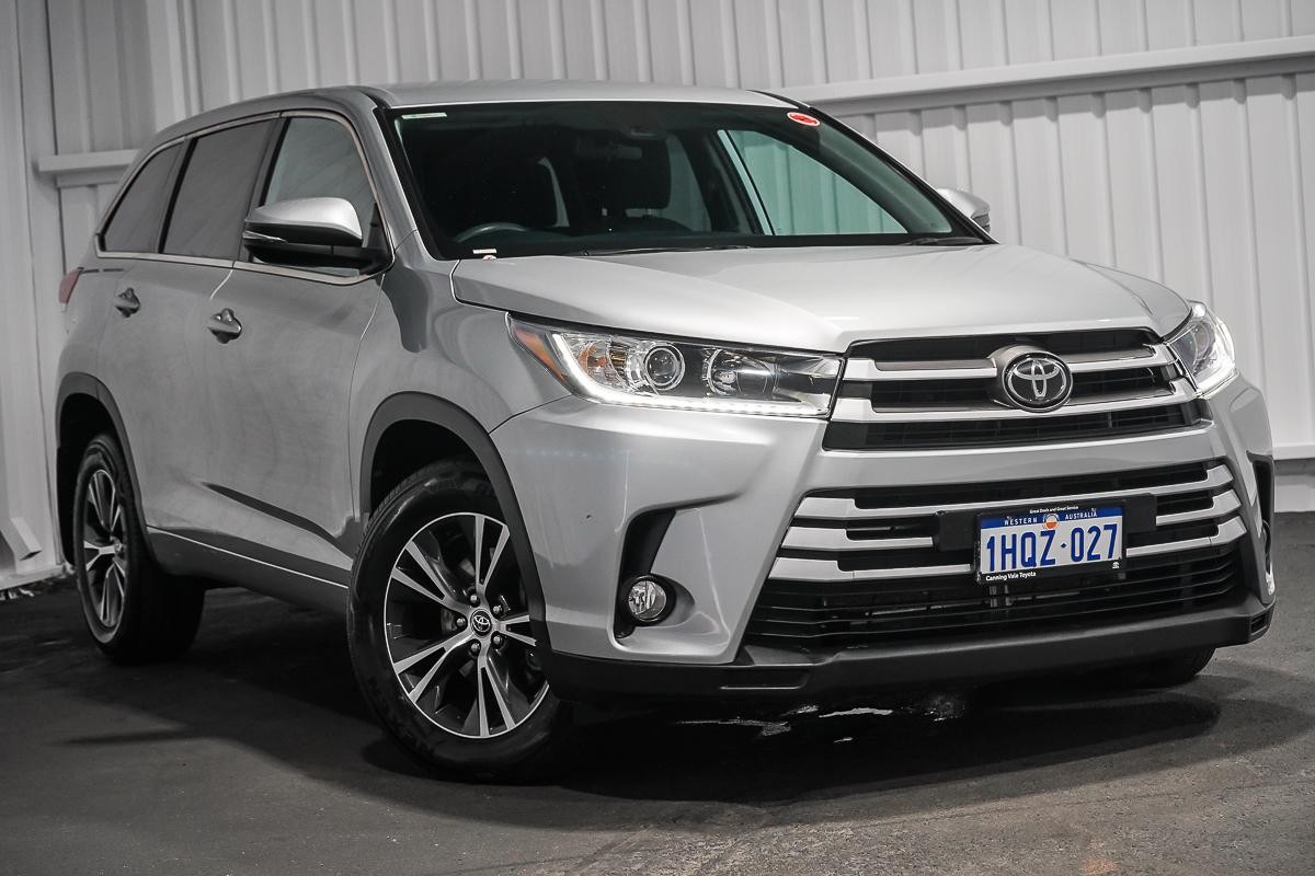 Toyota Kluger image 1