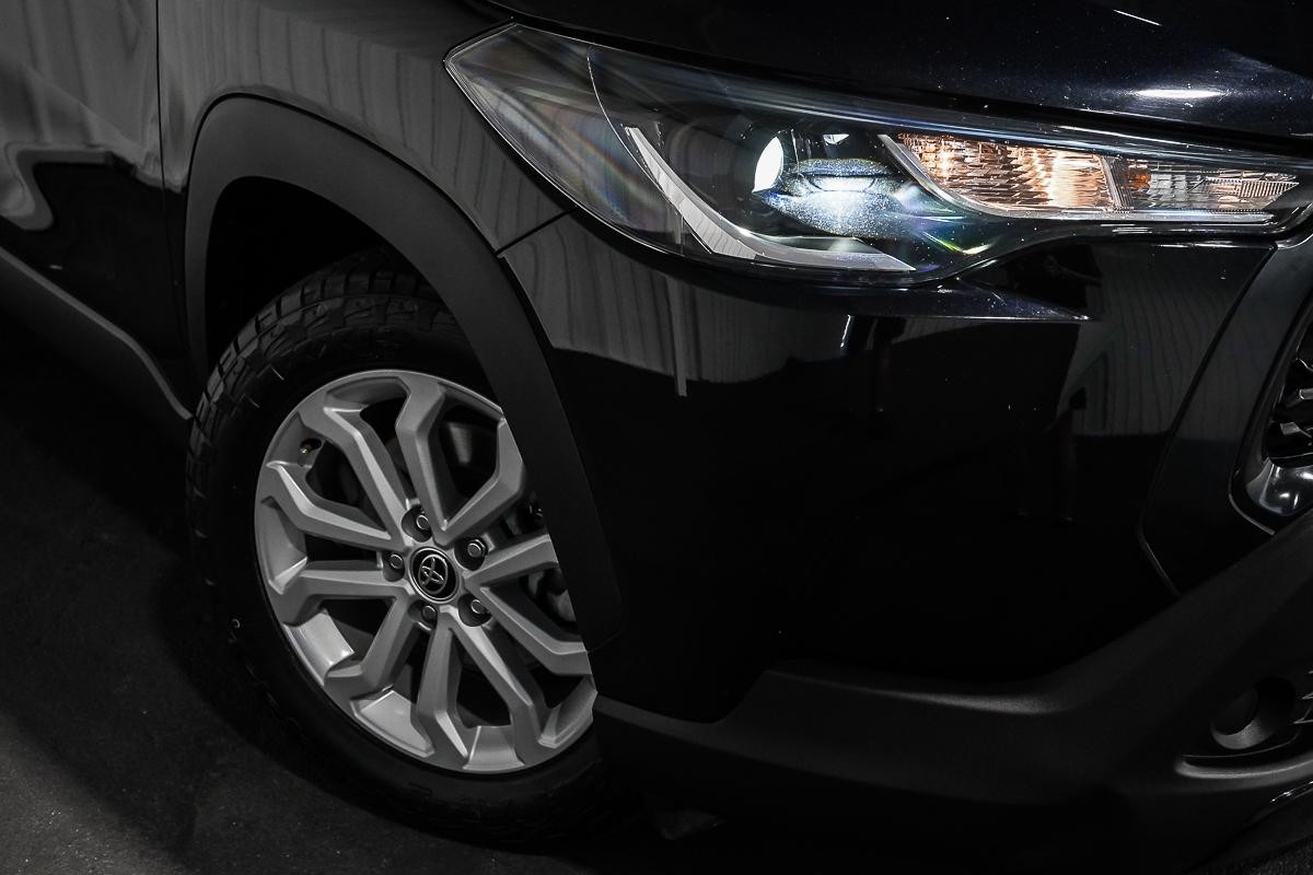 Toyota Corolla Cross image 2