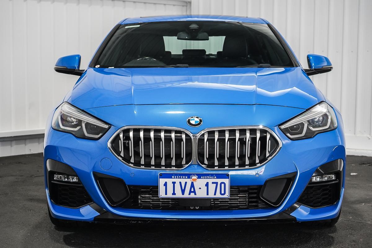 BMW 2 Series image 3