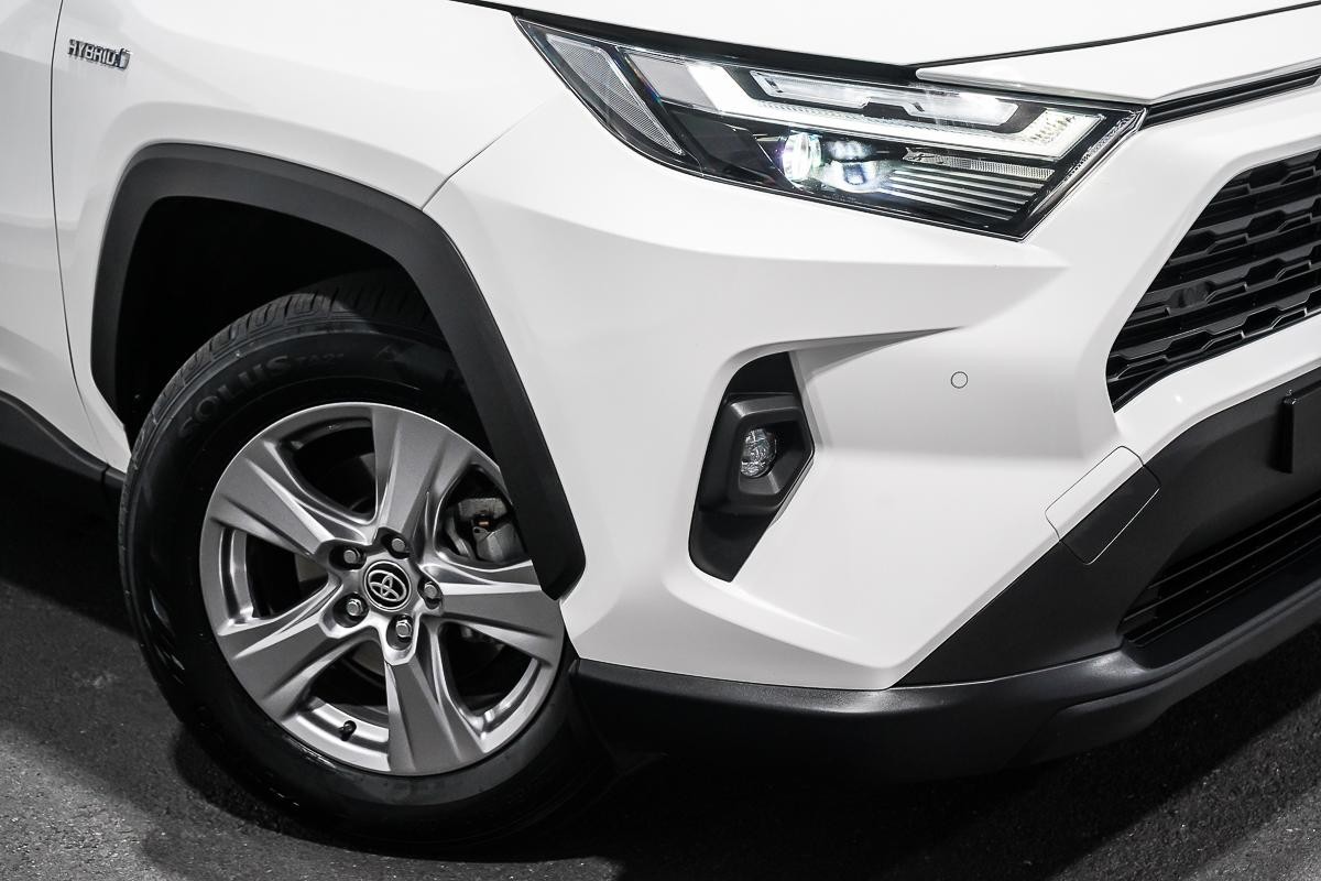 Toyota Rav4 image 2