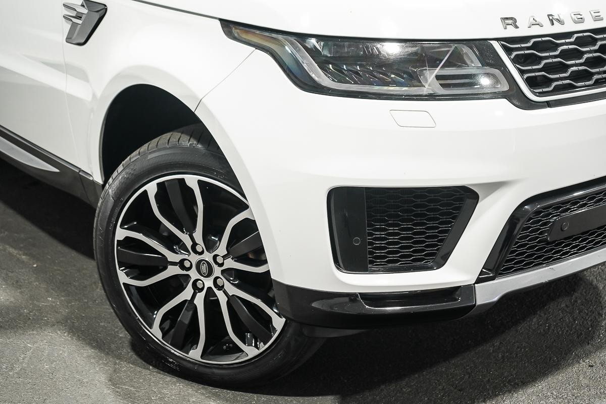 Land Rover Range Rover Sport image 2