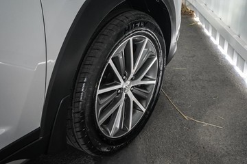 https://dvg-vehicle-assets.s3.amazonaws.com/1202533/a5g0pjzq9warpf8pt2bktlysc.jpg