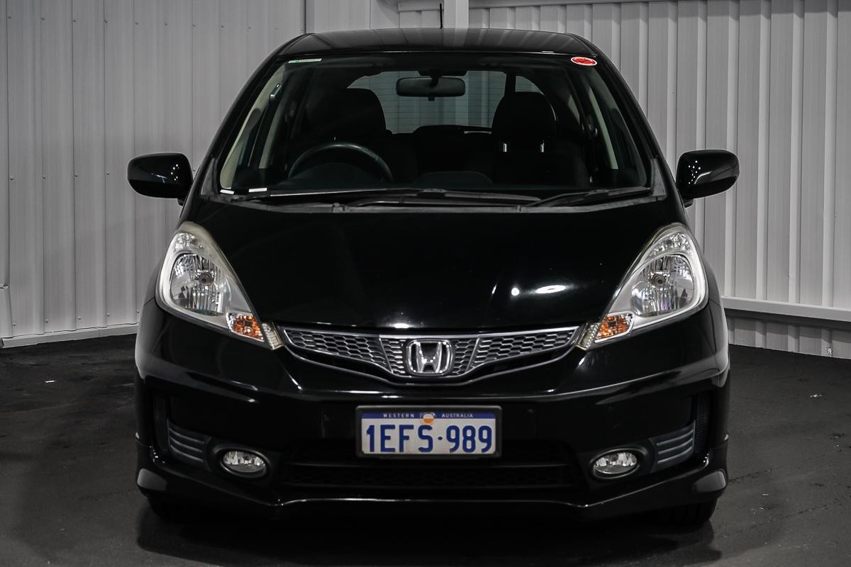 Honda Jazz image 3