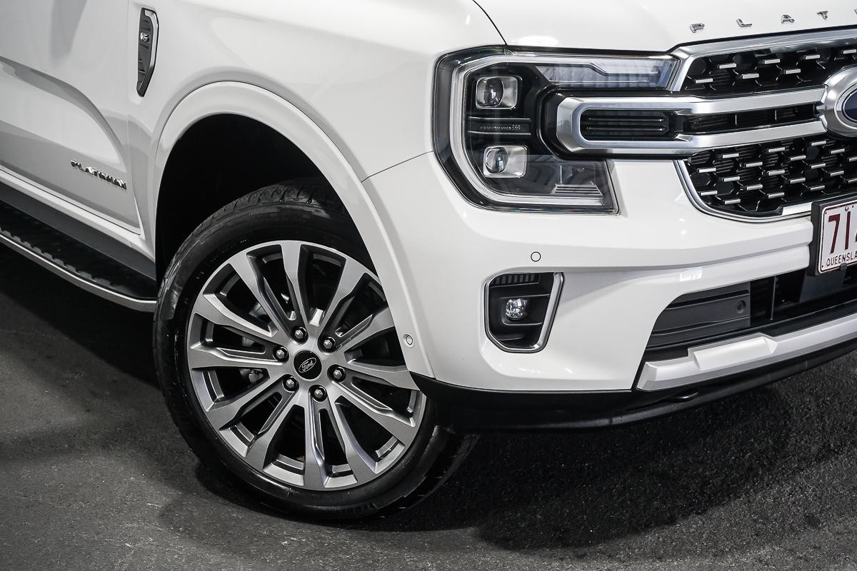 Ford Everest image 2