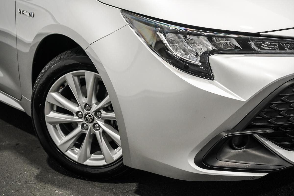 Toyota Corolla image 2