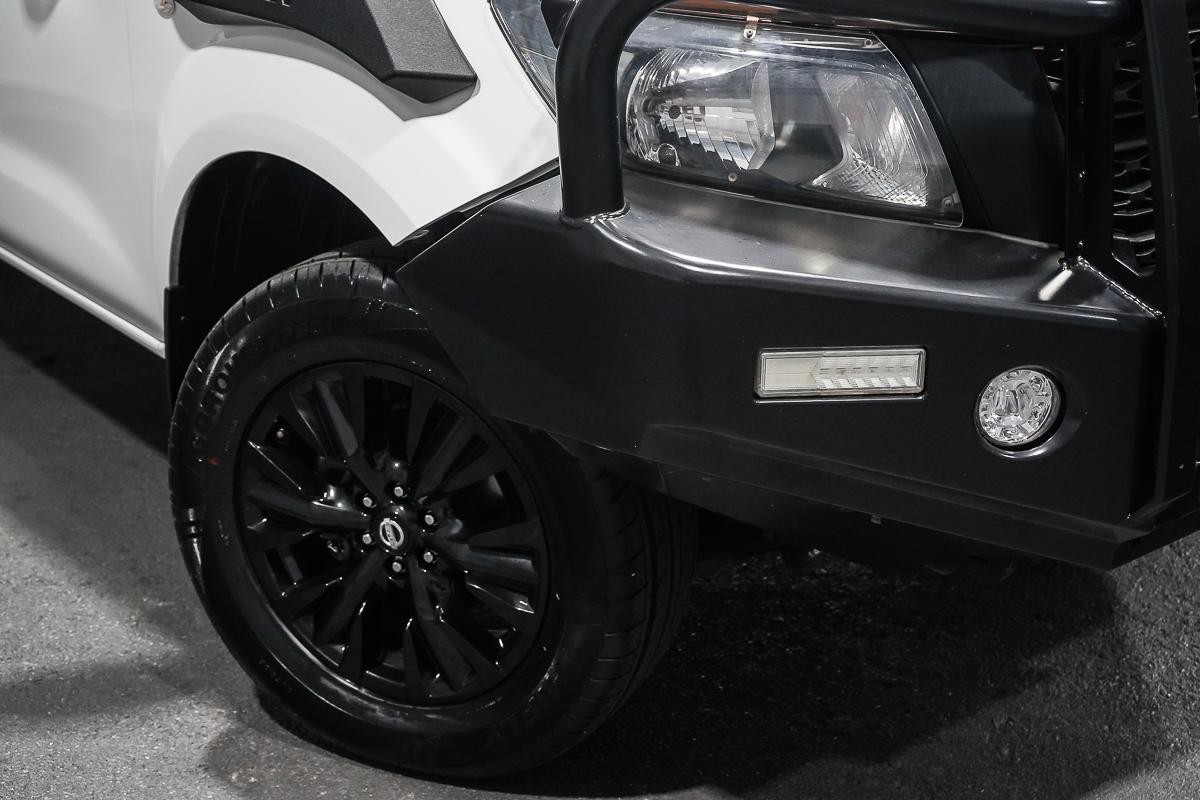 Nissan Navara image 2