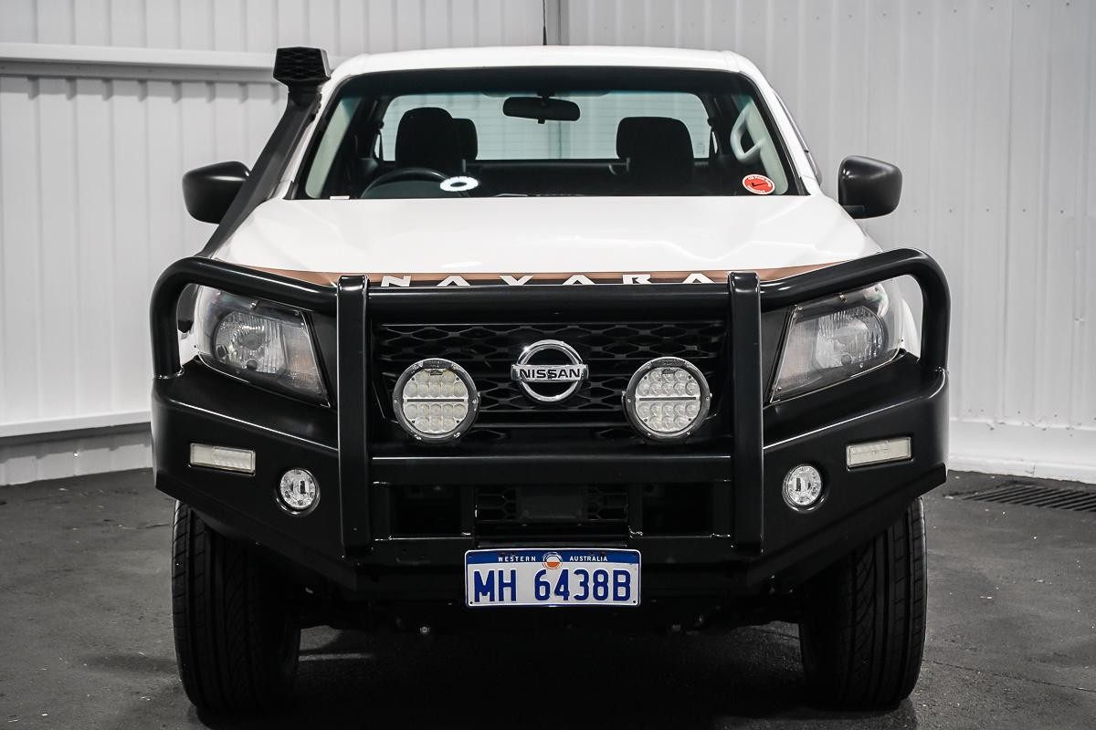 Nissan Navara image 3