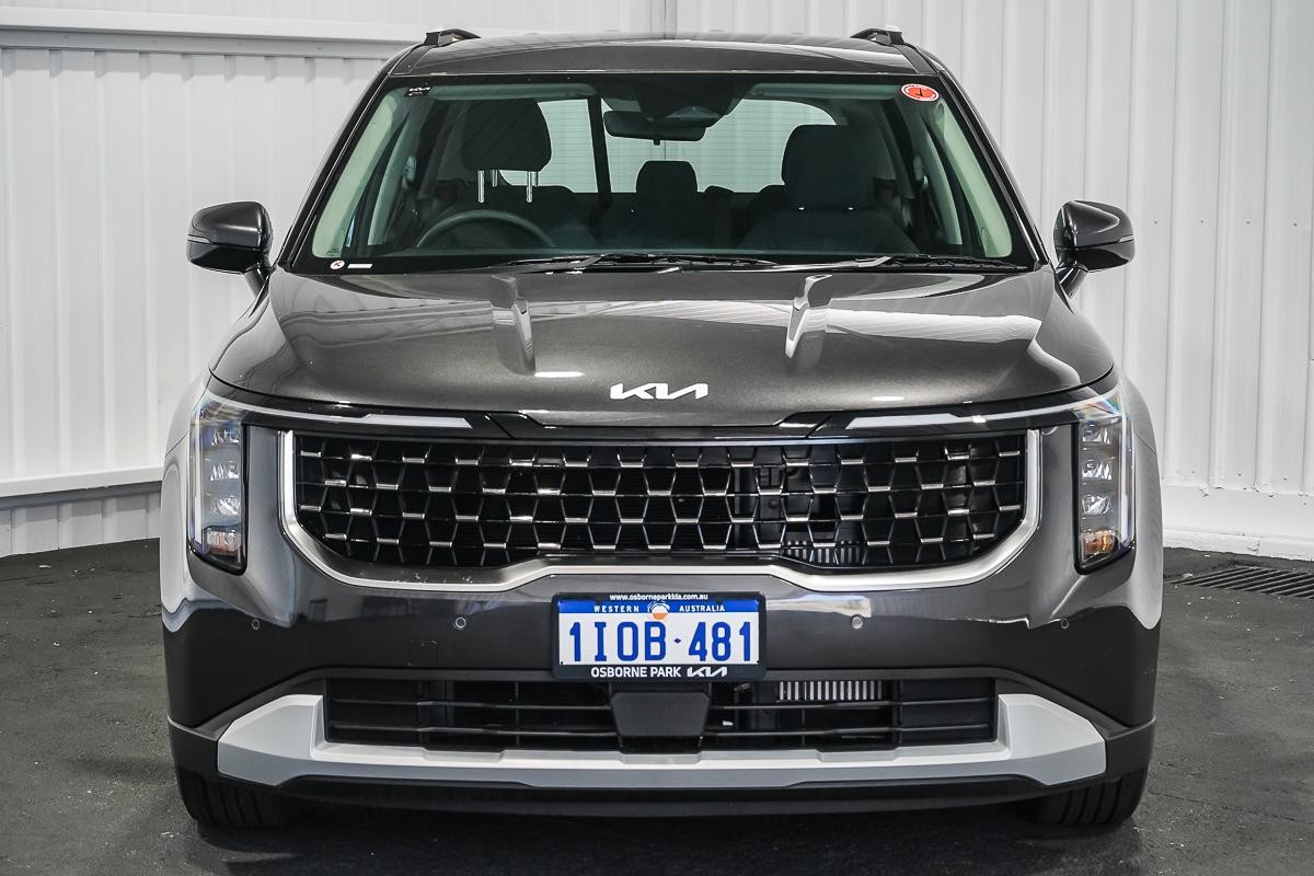 Kia Carnival image 3