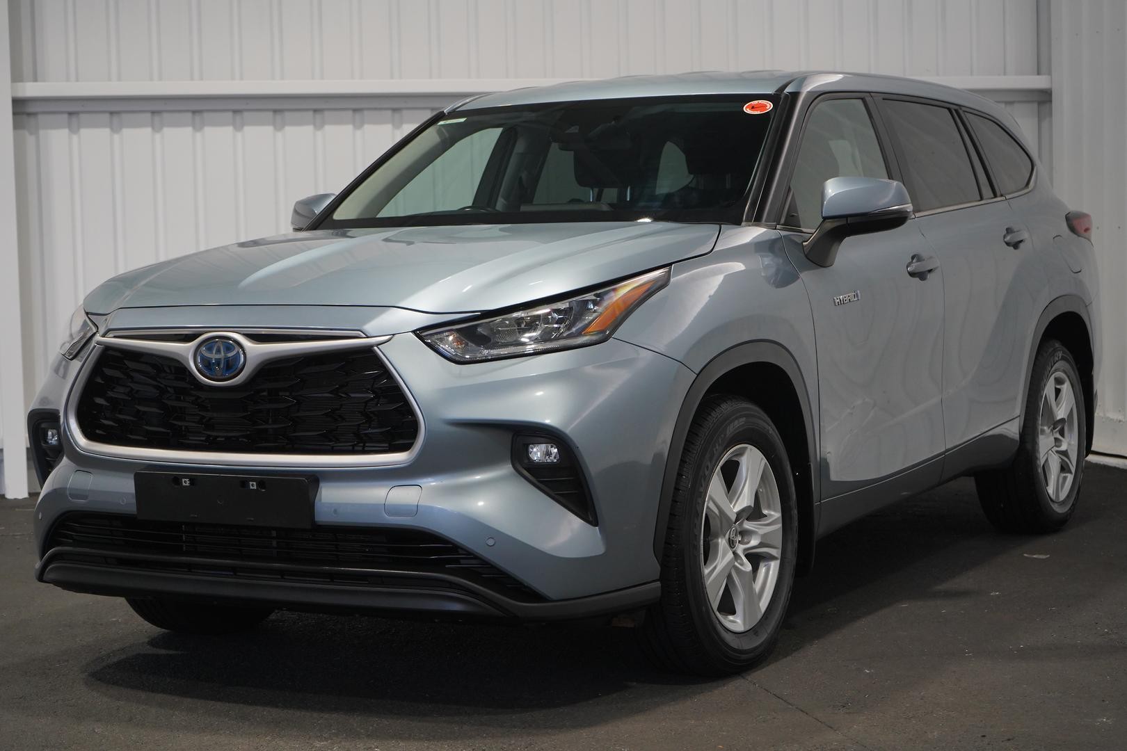 Toyota Kluger image 4