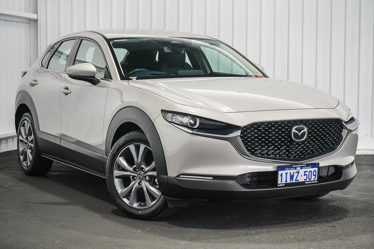 Mazda Cx-30 image 1