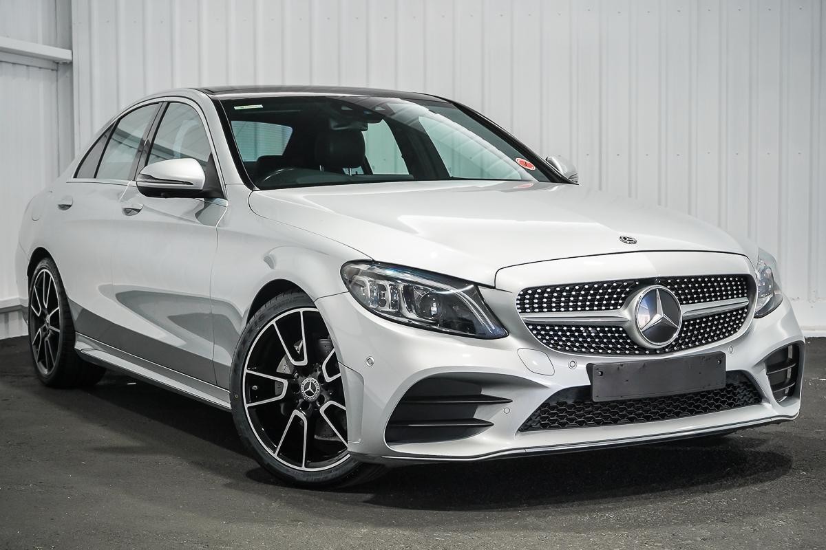 Mercedes Benz C-class image 1