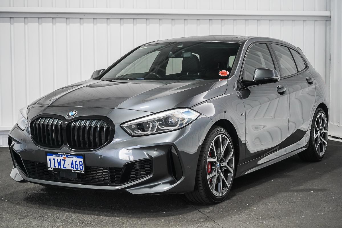 BMW 1 Series image 4