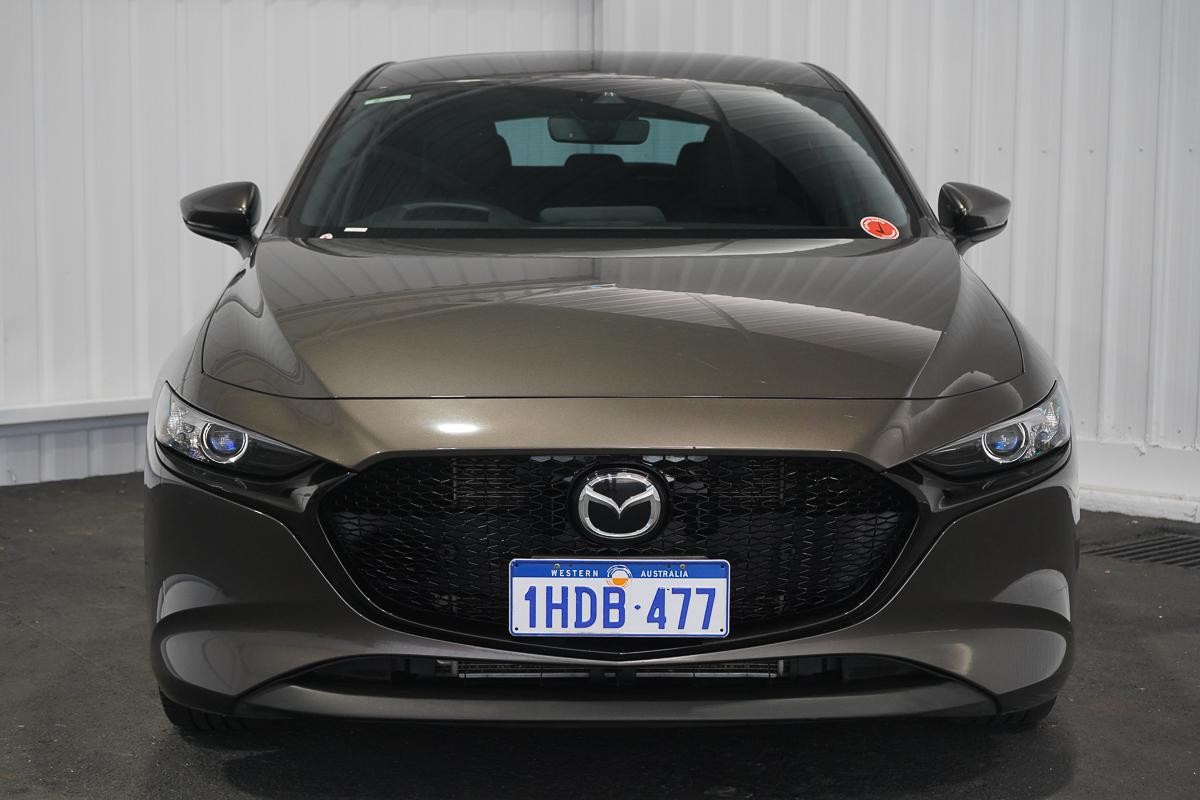 Mazda 3 image 3