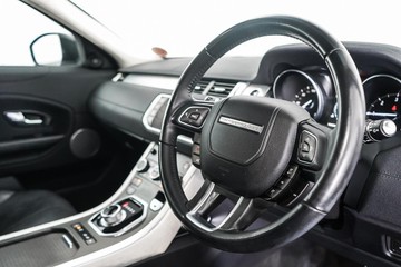https://dvg-vehicle-assets.s3.amazonaws.com/1202783/e7nk7ltufbxnmb5kev65flf0g.jpg