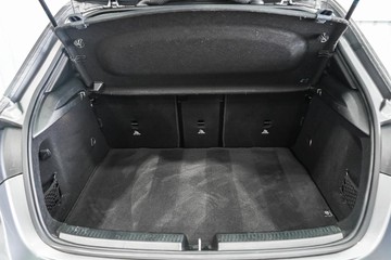 https://dvg-vehicle-assets.s3.amazonaws.com/1202789/2bee8aacbq7dfkjm4aopeg7rn.jpg