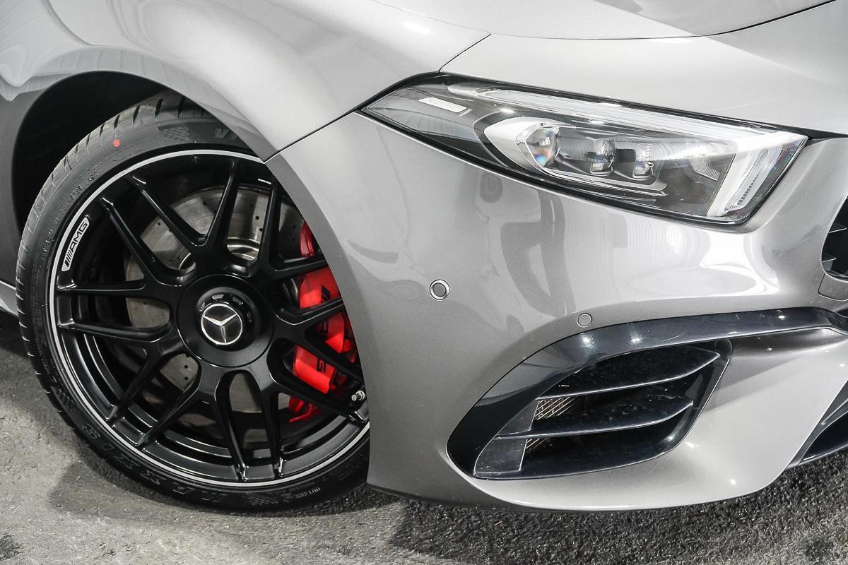 Mercedes Benz A-class image 2