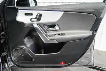 https://dvg-vehicle-assets.s3.amazonaws.com/1202789/6azoo76ri2zl0q7hr6ra1t4s.jpg