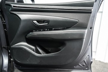 https://dvg-vehicle-assets.s3.amazonaws.com/1202804/825ylb6nqw57ekix9em6z8bf0.jpg