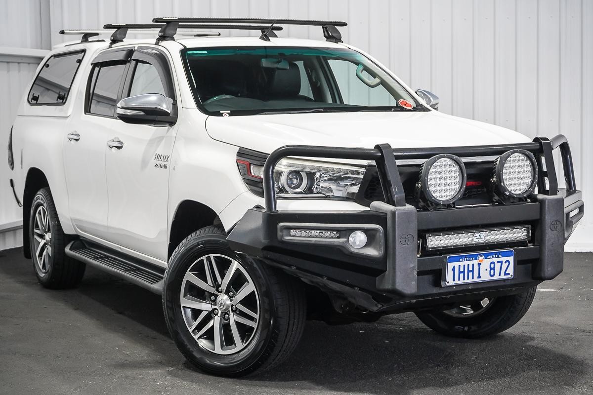 Toyota Hilux image 1