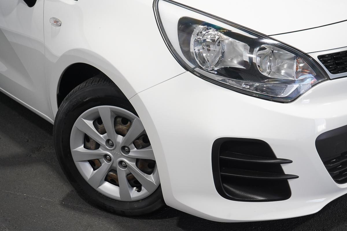 Kia Rio image 2