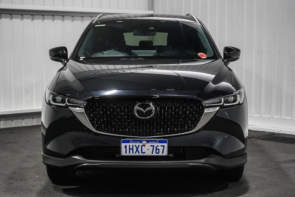 Mazda Cx-8 image 3