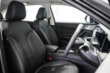 https://dvg-vehicle-assets.s3.amazonaws.com/1202818/7qga4jj9obw3nq3dwefk5h3xi.jpg