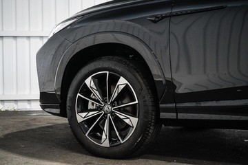 https://dvg-vehicle-assets.s3.amazonaws.com/1202818/9jljr1er6f2a7rw720xw5o79n.jpg