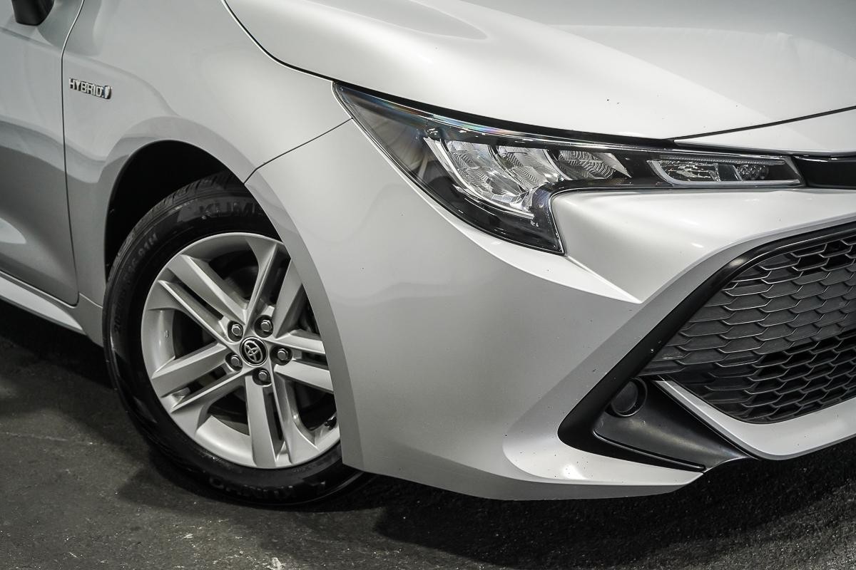 Toyota Corolla image 2