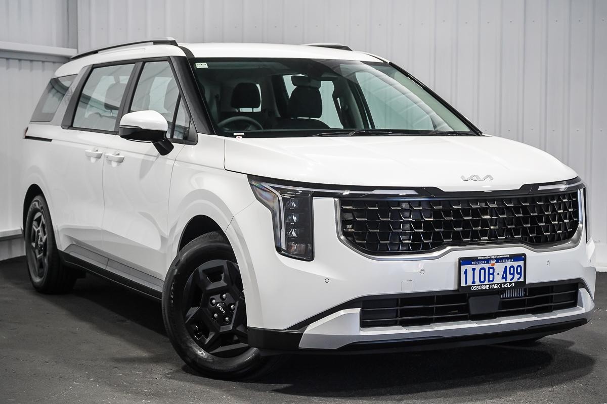 Kia Carnival image 1