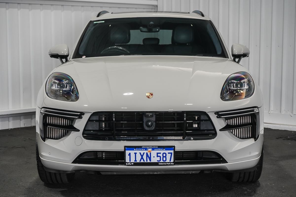 Porsche Macan image 3