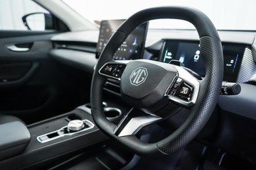 https://dvg-vehicle-assets.s3.amazonaws.com/1202951/2xs32j65mebxf7j03tzuaxrji.jpg