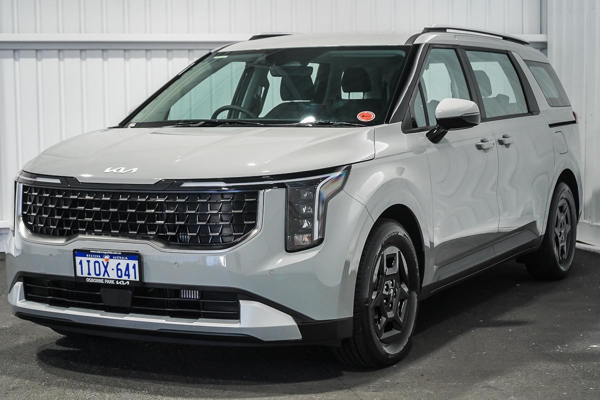 Kia Carnival image 4