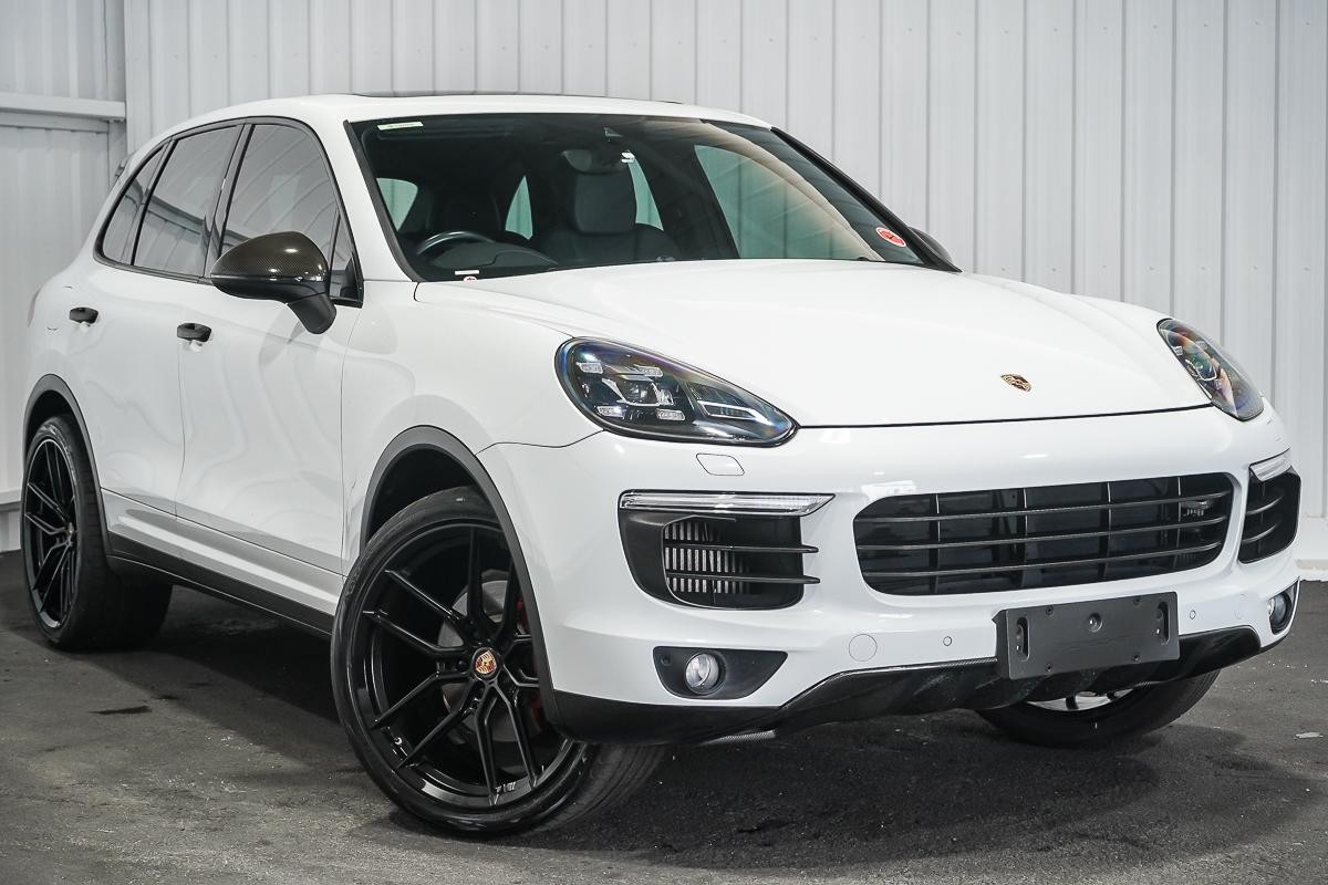 Porsche Cayenne image 1
