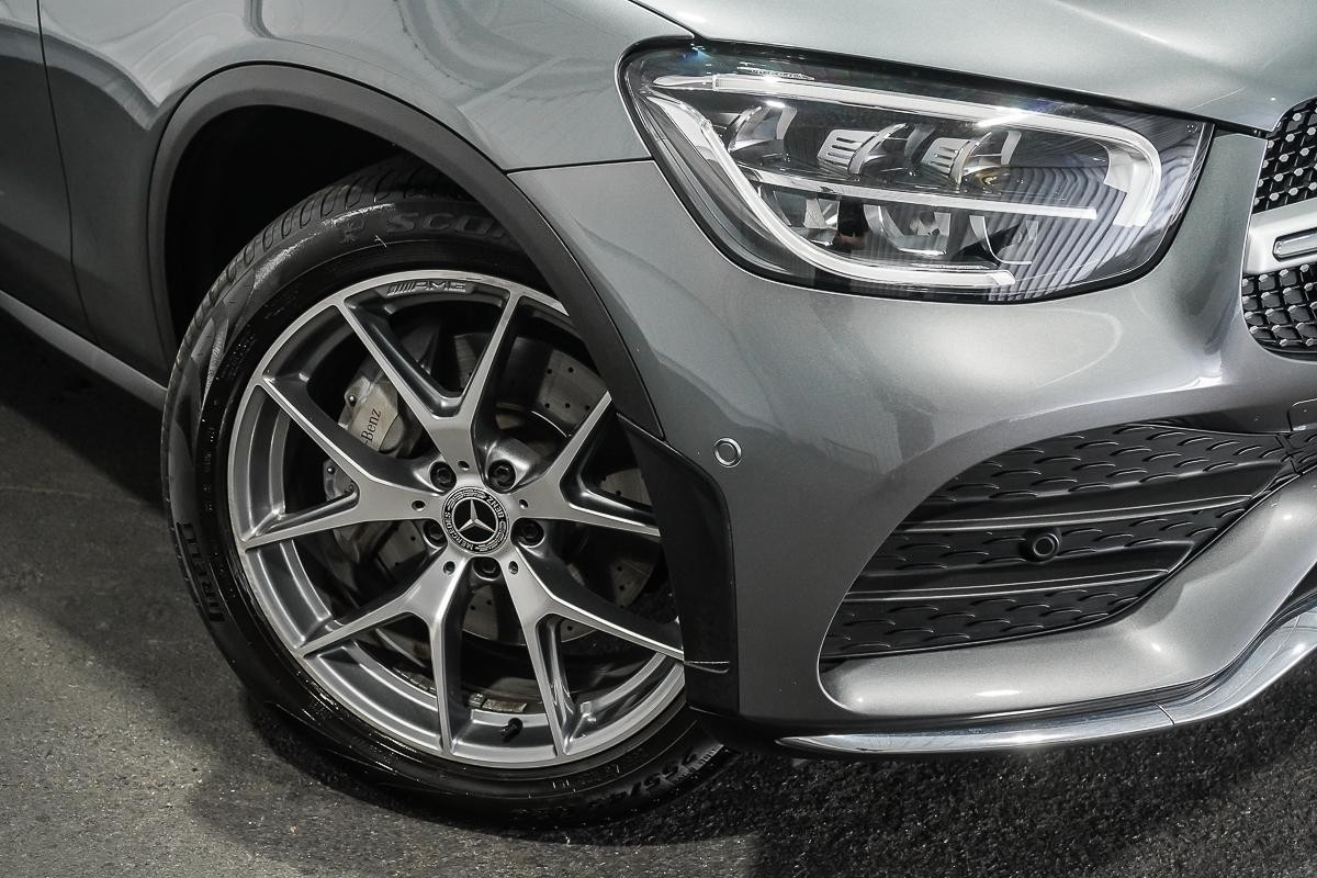 Mercedes Benz Glc-class image 2