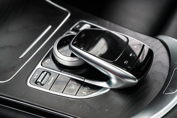 https://dvg-vehicle-assets.s3.amazonaws.com/1203021/e24dxpyt1peobvhxcgmxlw5kh.jpg