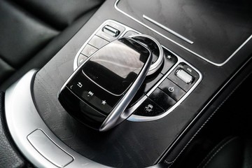 https://dvg-vehicle-assets.s3.amazonaws.com/1203021/fw4ipmhdixw0eu5gh1o6xxtr.jpg