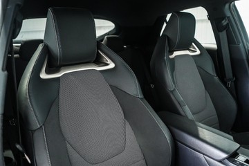 https://dvg-vehicle-assets.s3.amazonaws.com/1203039/4i7ezwdx6wtveliz7nrr3nwxj.jpg