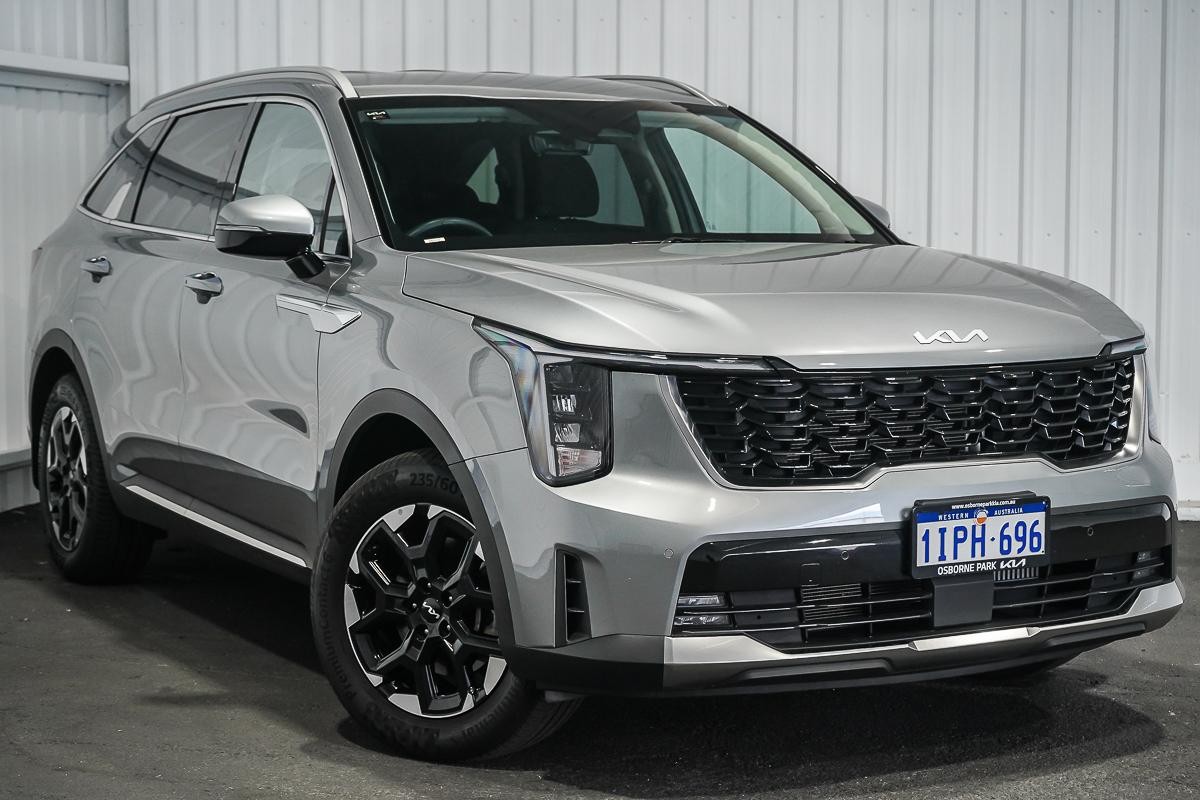 Kia Sorento image 1