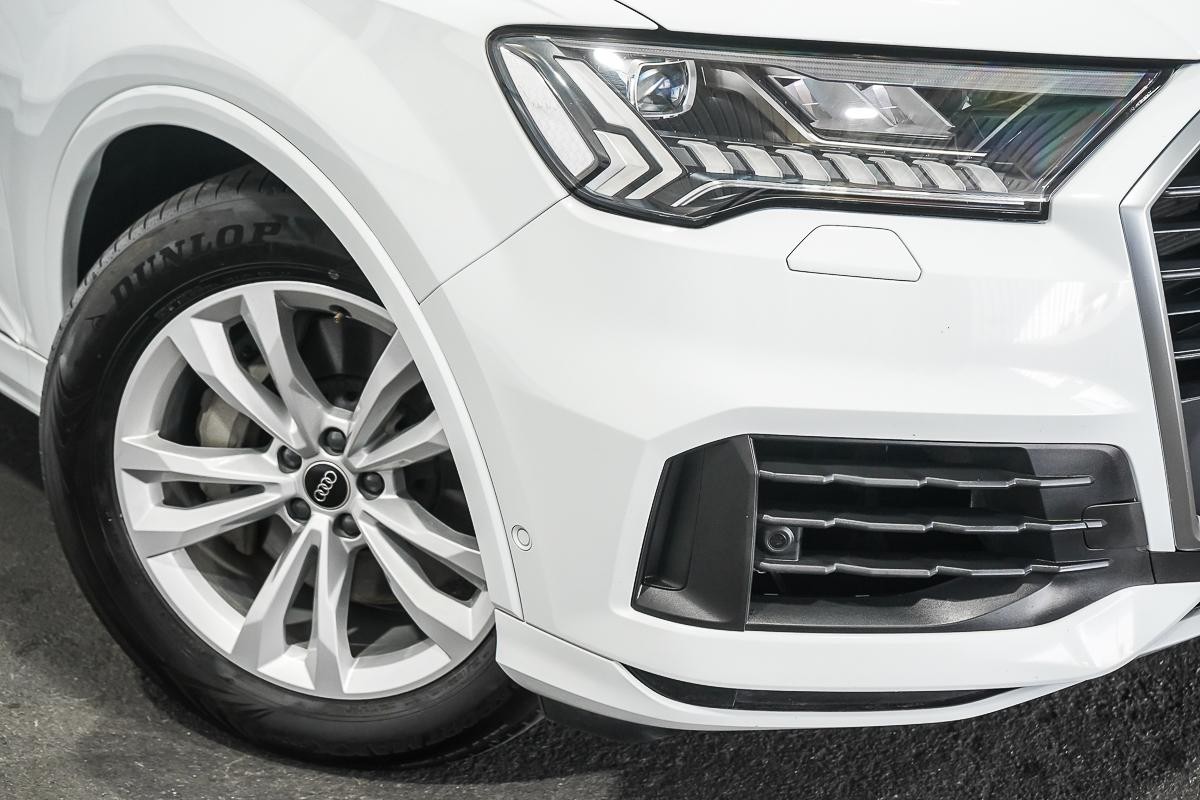 Audi Q7 image 2