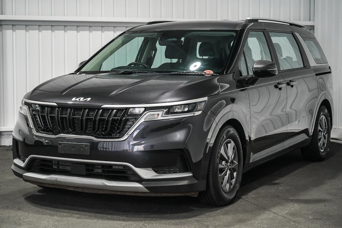 Kia Carnival image 4