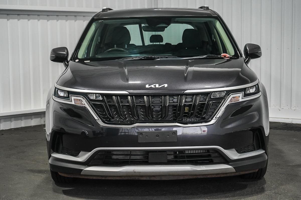 Kia Carnival image 3