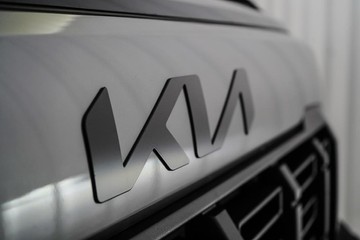 https://dvg-vehicle-assets.s3.amazonaws.com/1203062/b6hz5bxa1mfe0vjuo7a7fcl6.jpg
