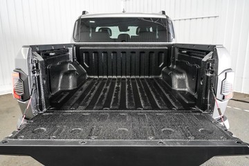 https://dvg-vehicle-assets.s3.amazonaws.com/1203062/b748srtt3rxtscsf8vdl2jpi4.jpg
