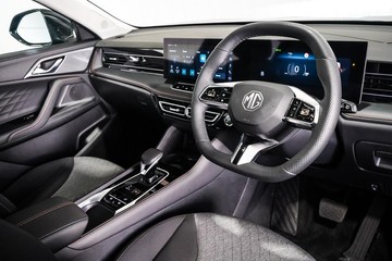 https://dvg-vehicle-assets.s3.amazonaws.com/1203079/679d3pm41mu7a46hyqir0a86p.jpg