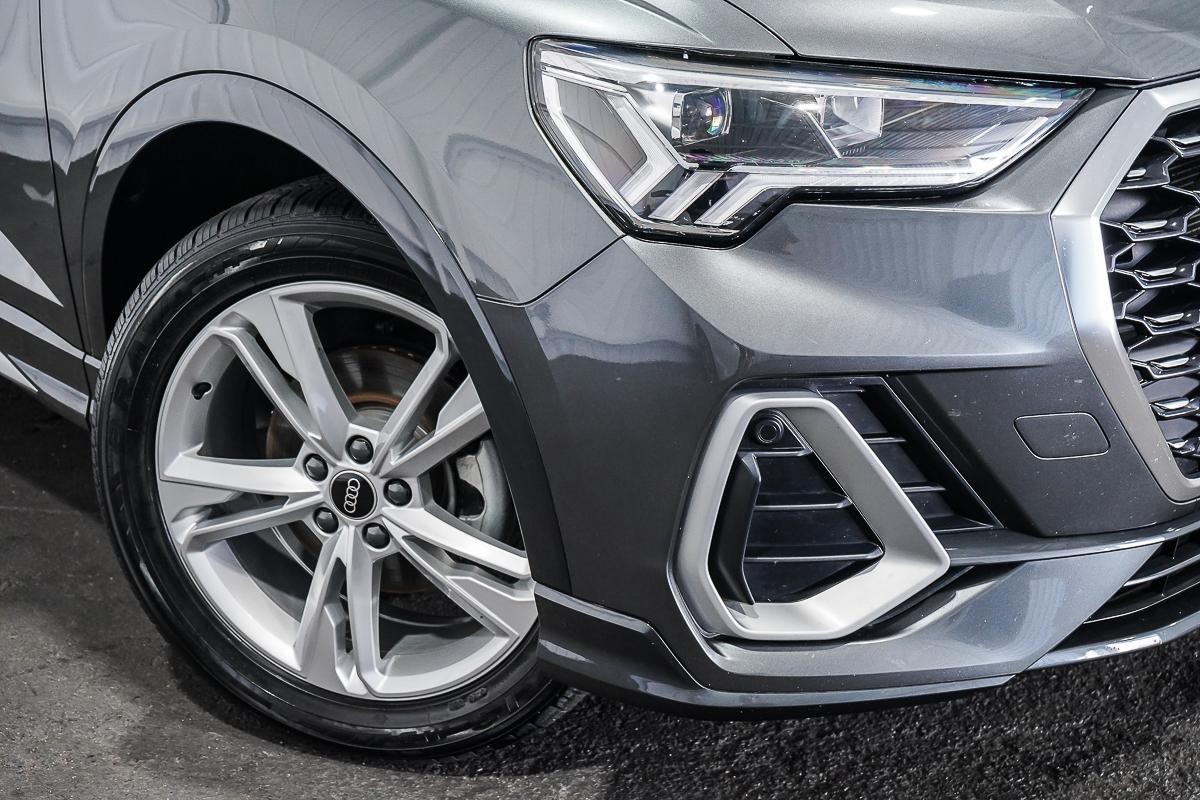 Audi Q3 image 2