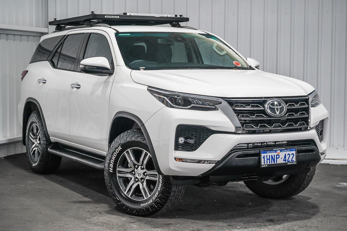 Toyota Fortuner image 1