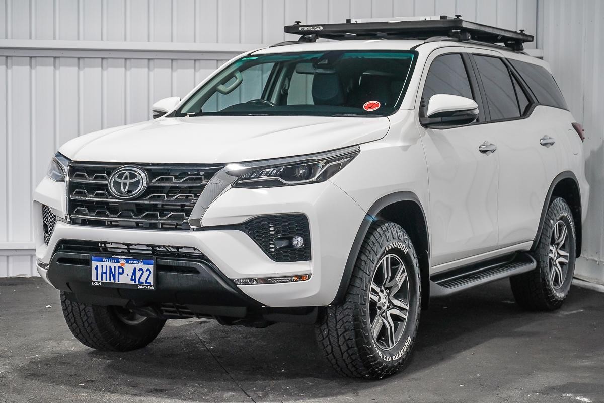 Toyota Fortuner image 4