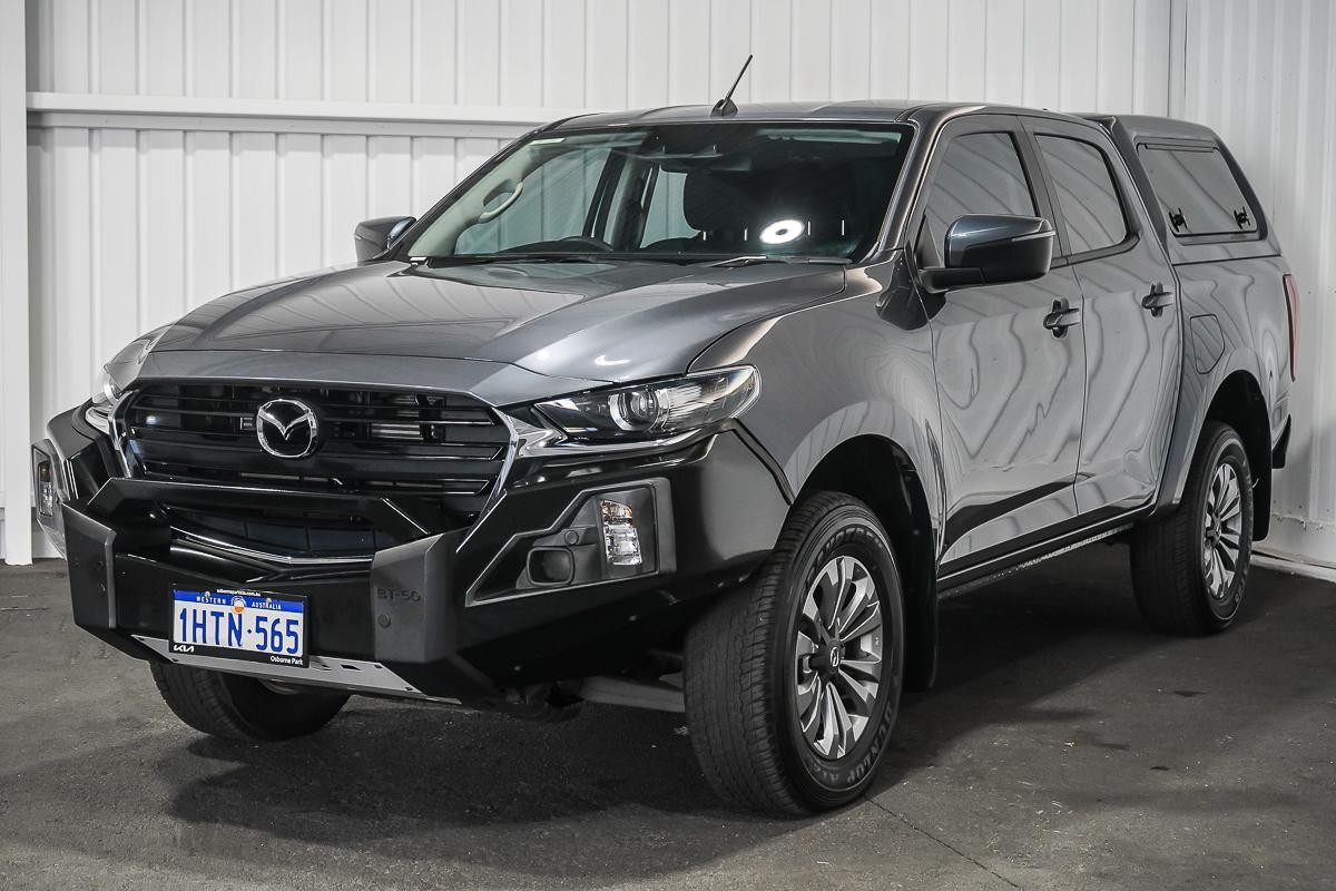 Mazda Bt-50 image 4