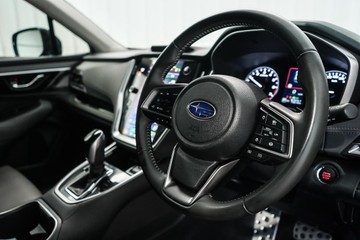 https://dvg-vehicle-assets.s3.amazonaws.com/1203117/dzoltsg7gr0df1a5dmvea9o1r.jpg